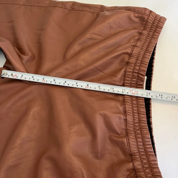 Babaton Zedel Vegan Leather Joggers Size Large, Cognac  Color. Streetwear - Picture 10 of 11
